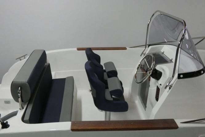 Quicksilver Activ 605 Open