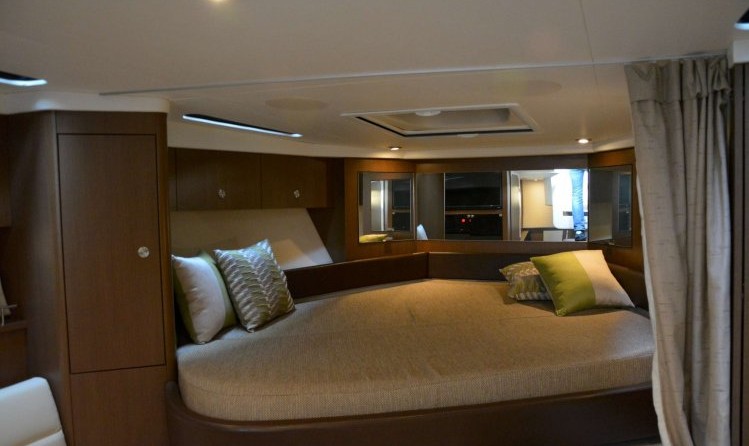 Sea Ray 350 Sundancer