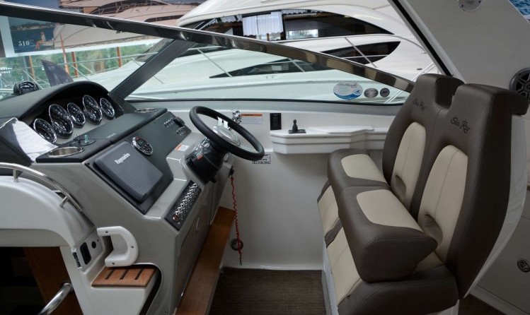 Sea Ray 350 Sundancer