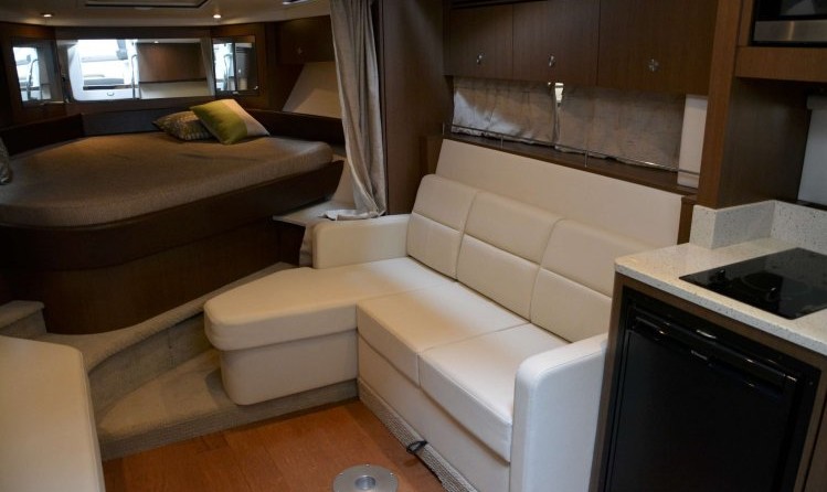 Sea Ray 350 Sundancer