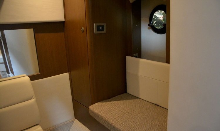 Sea Ray 350 Sundancer