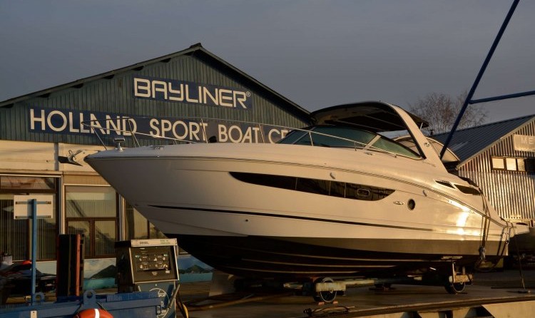 Sea Ray 350 Sundancer