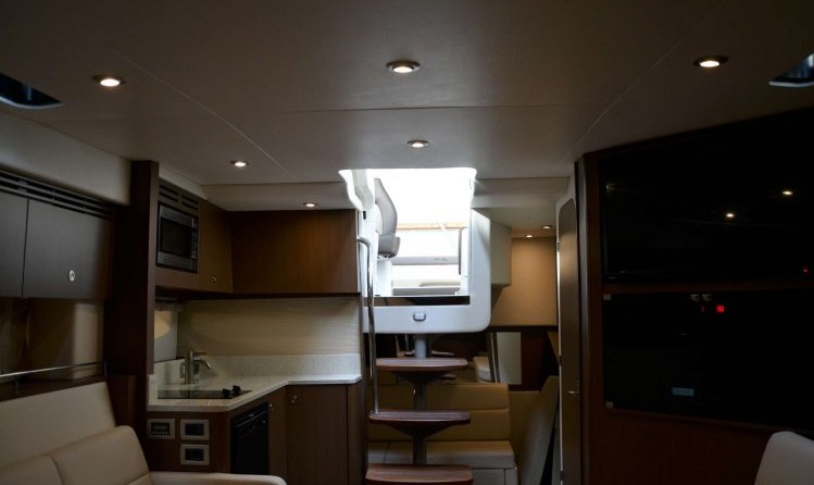 Sea Ray 350 Sundancer