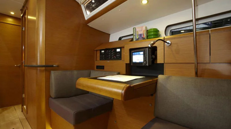 Sun Odyssey 439 (4Cab)