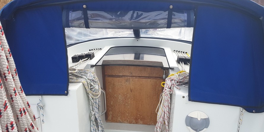 Hunter Channel 32 (sold)