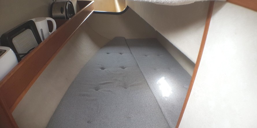 Hunter Channel 32 (sold)