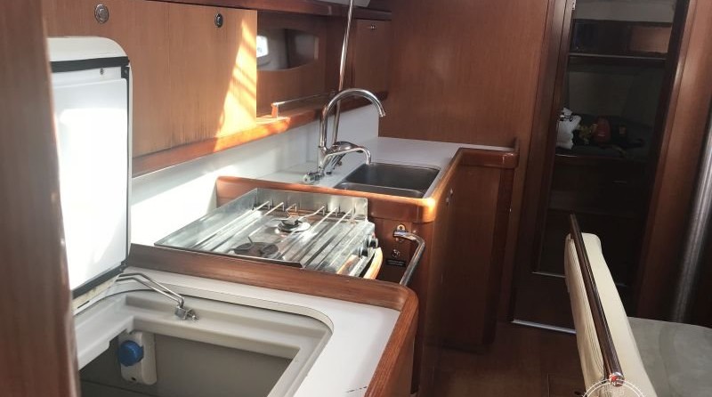 Beneteau Oceanis 43
