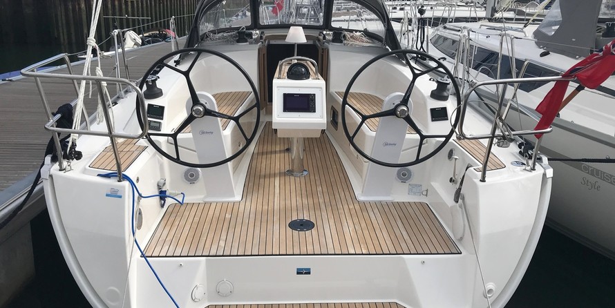 Bavaria CRUISER 34