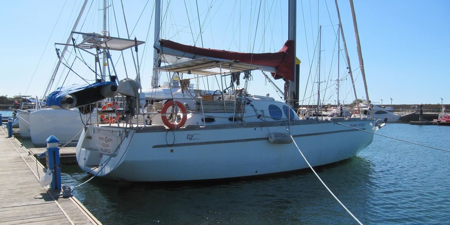 Catana 47 Custom