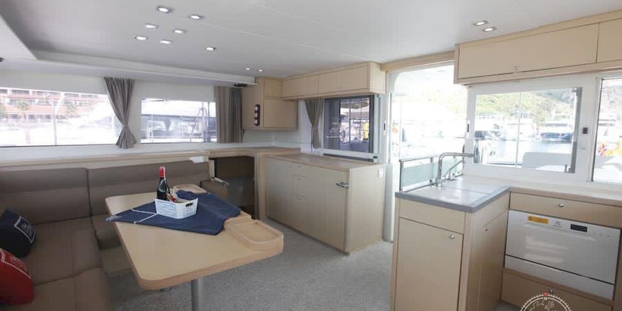Lagoon 450