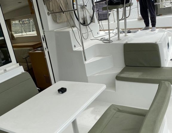 Lagoon 39