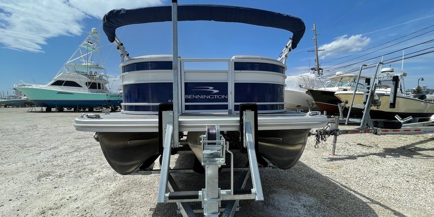 Bennington 22 LSAPG