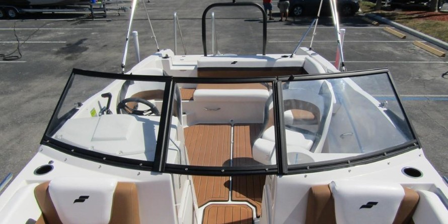 Starcraft Marine Crossover 210 OB SCX EXT