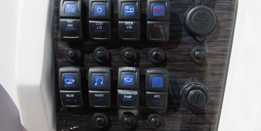 Starcraft Marine Crossover 210 OB SCX EXT