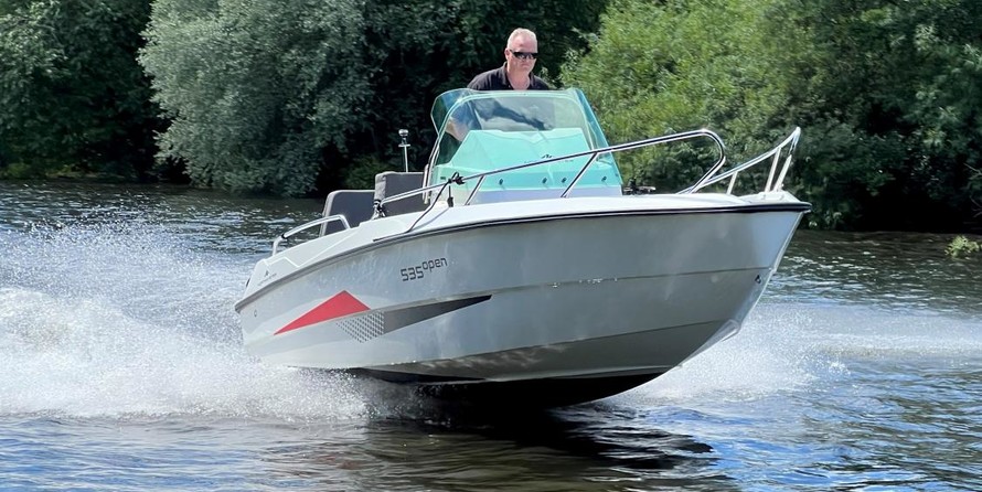 Quicksilver Activ 535 Open