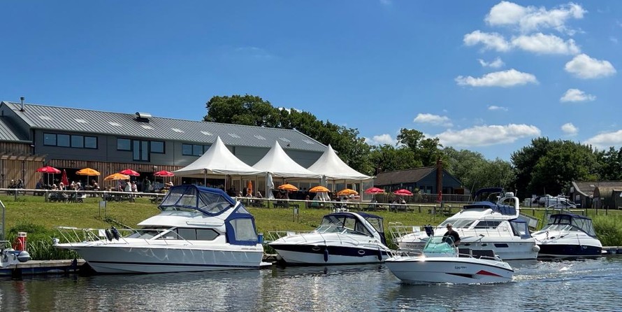 Quicksilver Activ 535 Open