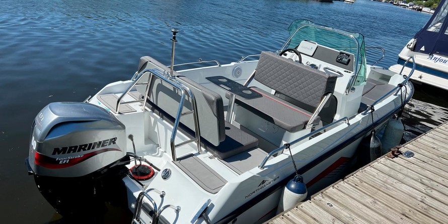 Quicksilver Activ 535 Open