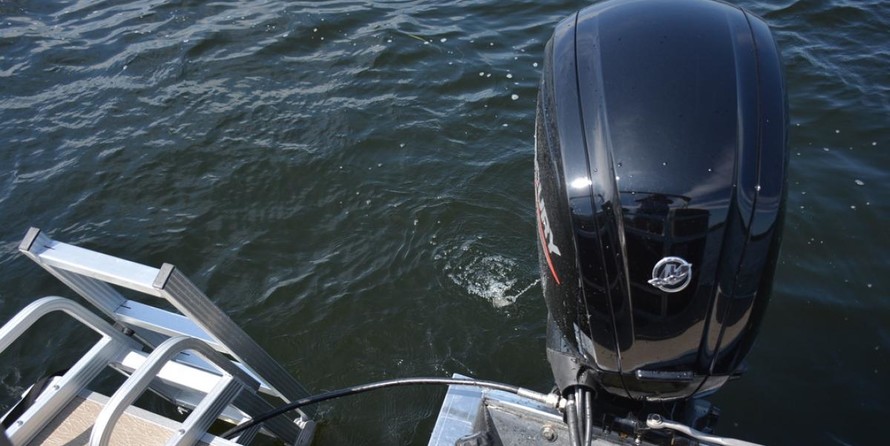 Starcraft Marine EX 22 R