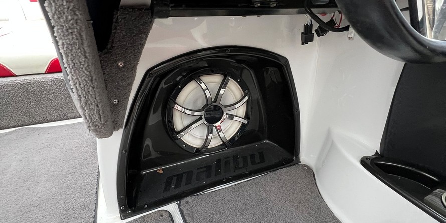 Malibu Wakesetter 24 MXZ