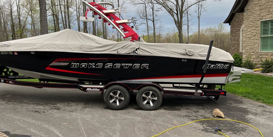 Malibu Wakesetter 24 MXZ