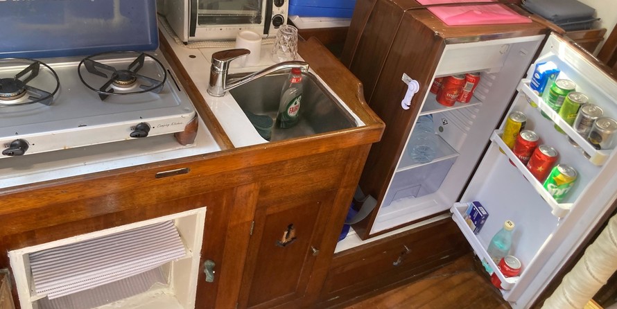 Cheoy Lee Offshore 40