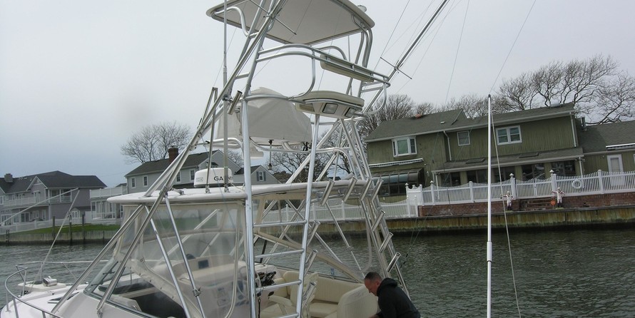 Grady-White Express 330