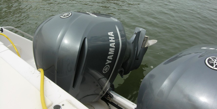 Grady-White Express 330