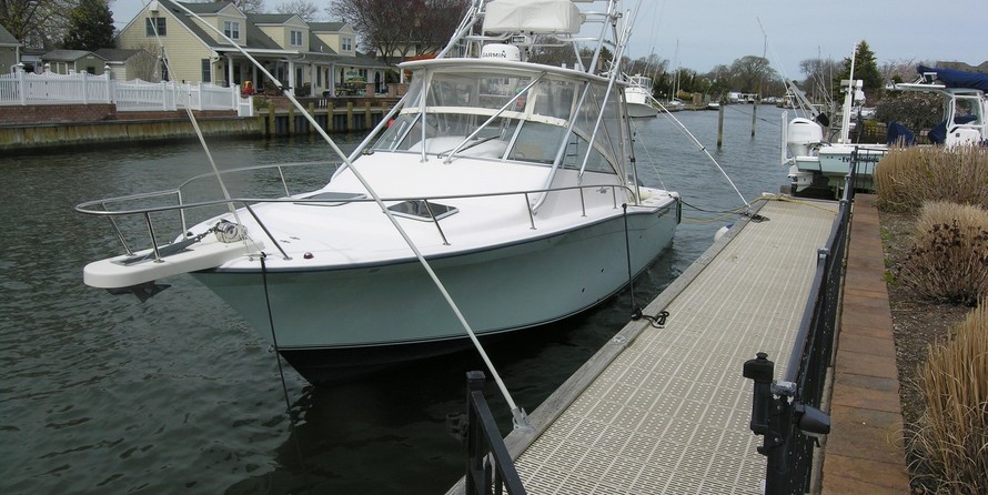 Grady-White Express 330