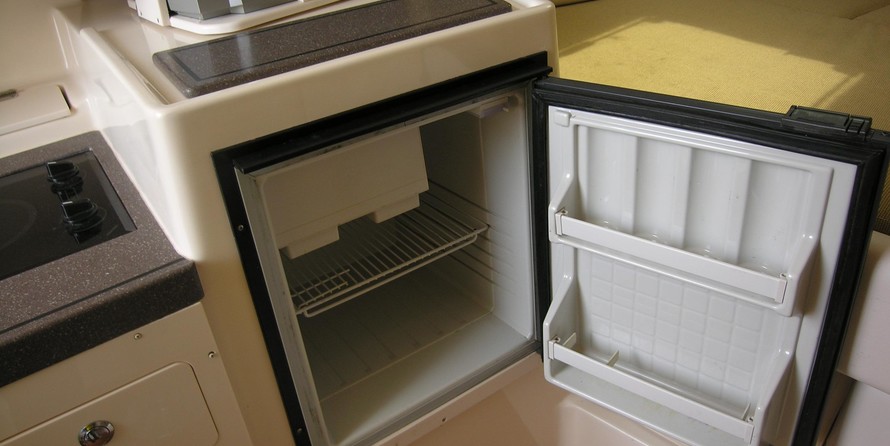 Grady-White Express 330