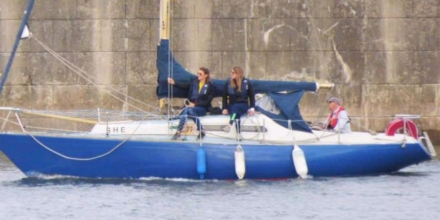 Sparkman & Stephens She 27