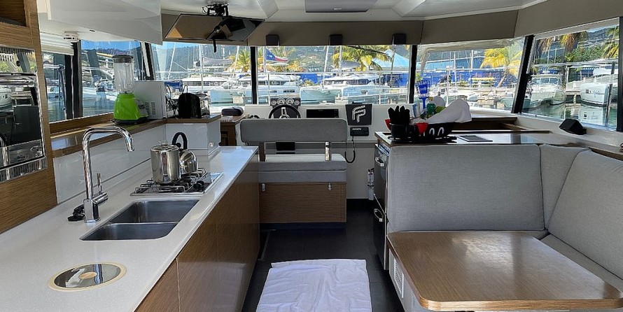 Fountaine Pajot MY 37