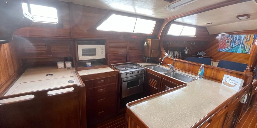 Custom Luxury Cruiser 190