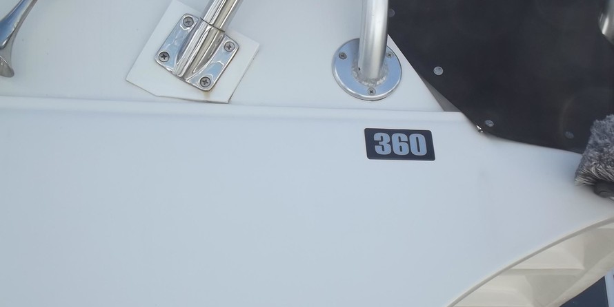 Luhrs 36 Convertible