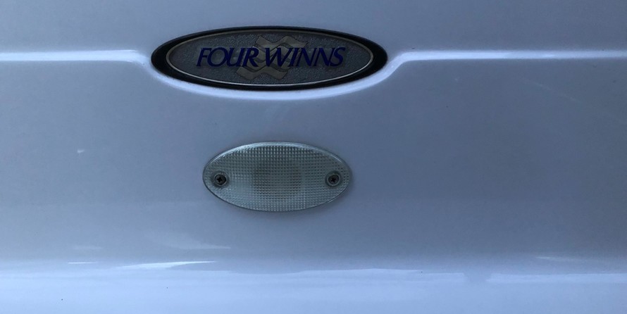 Four winns 220 horizon
