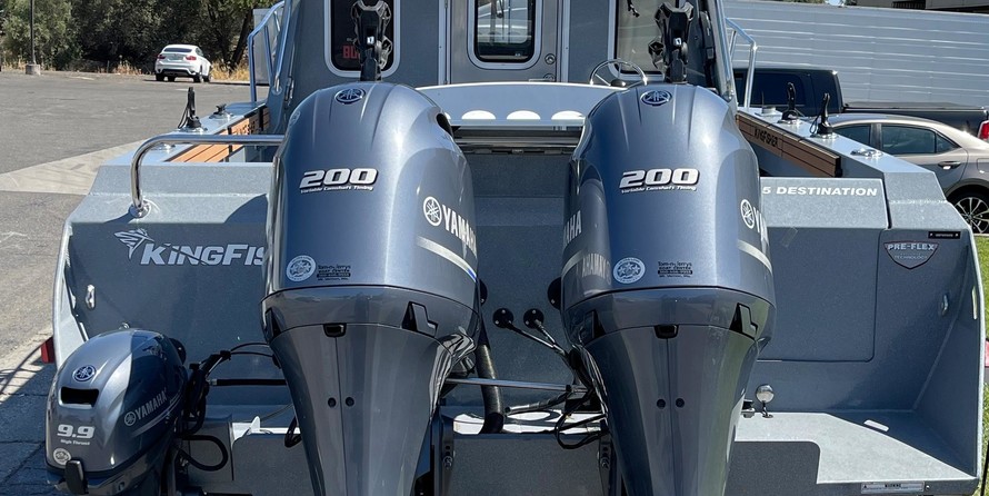 KingFisher 3025 Offshore