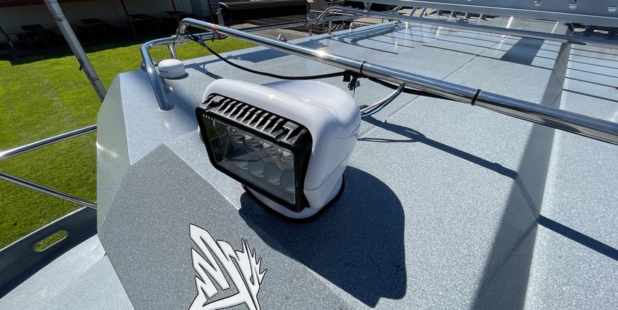 KingFisher 3025 Offshore