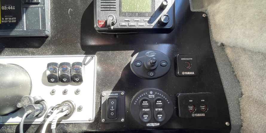 KingFisher 3025 Offshore