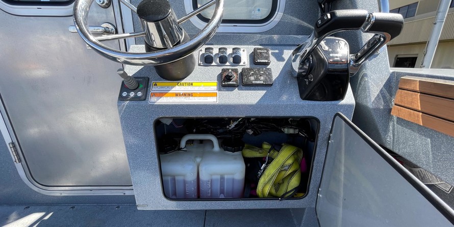 KingFisher 3025 Offshore