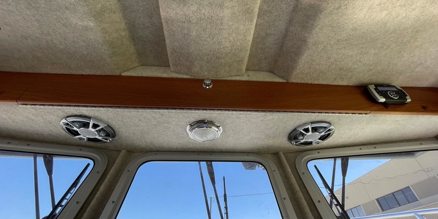 KingFisher 3025 Offshore