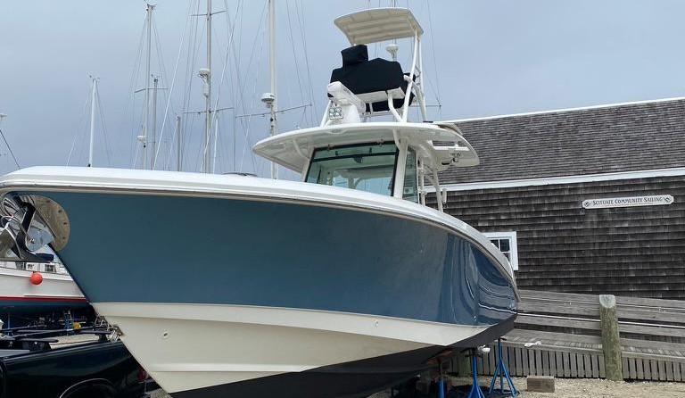 Boston Whaler 350 Outrage