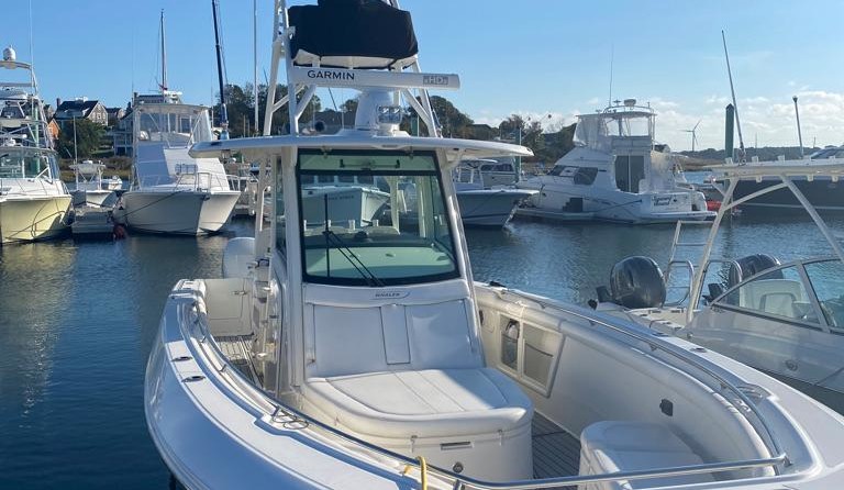 Boston Whaler 350 Outrage