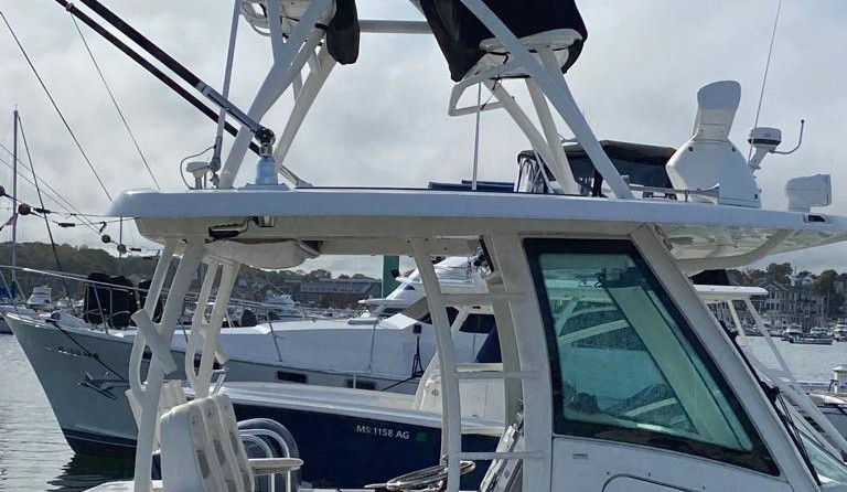Boston Whaler 350 Outrage