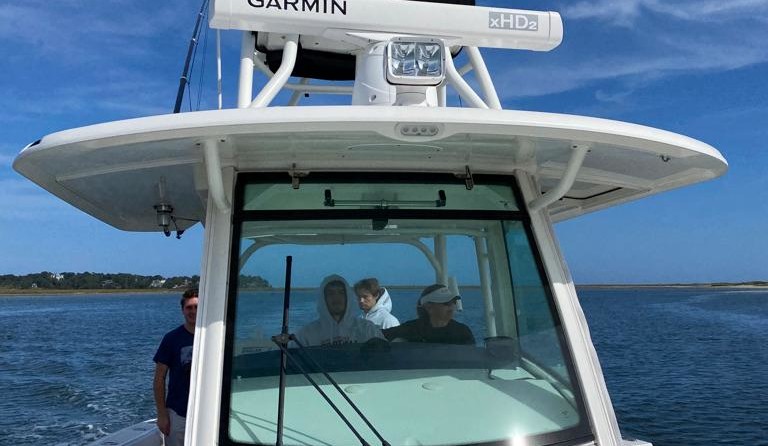 Boston Whaler 350 Outrage