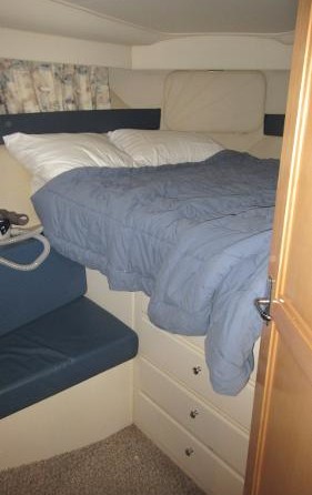 Carver 41 Cockpit Motor Yacht