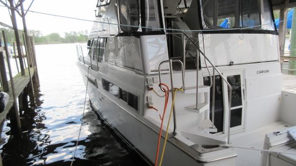 Carver 41 Cockpit Motor Yacht