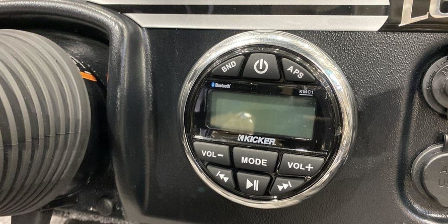 Lund 1775 Adventure Sport