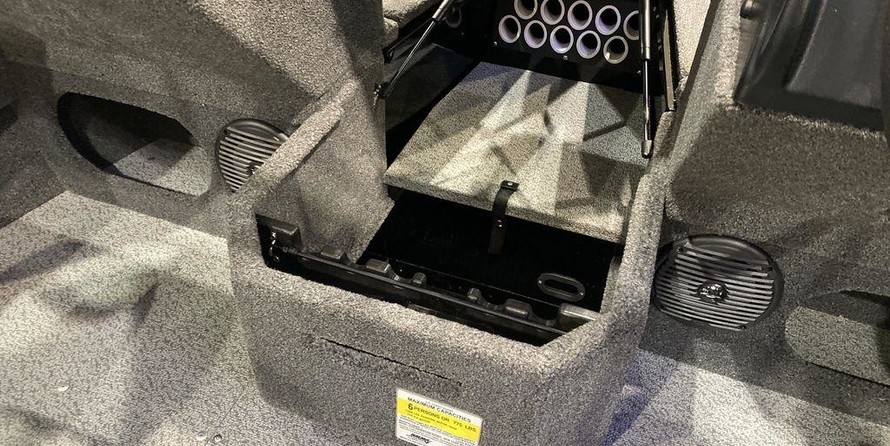 Lund 1775 Adventure Sport