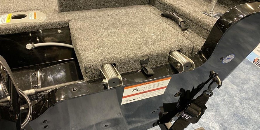 Lund 1775 Adventure Sport