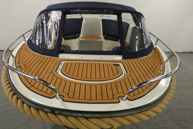 Avon Tender Grand 670