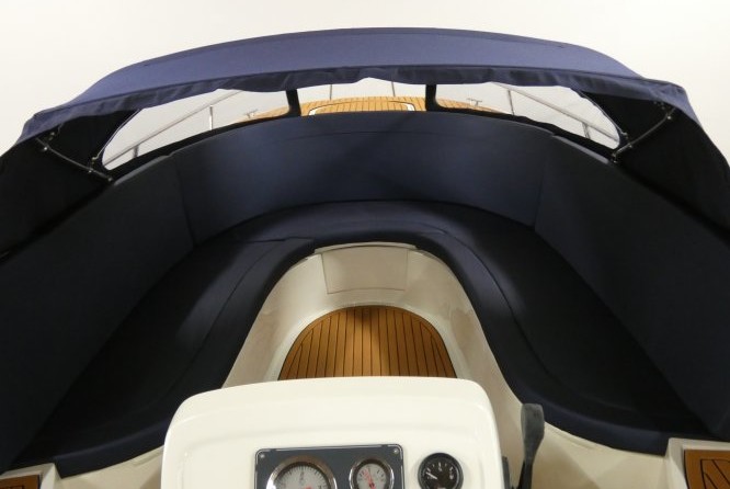 Avon Tender Grand 670